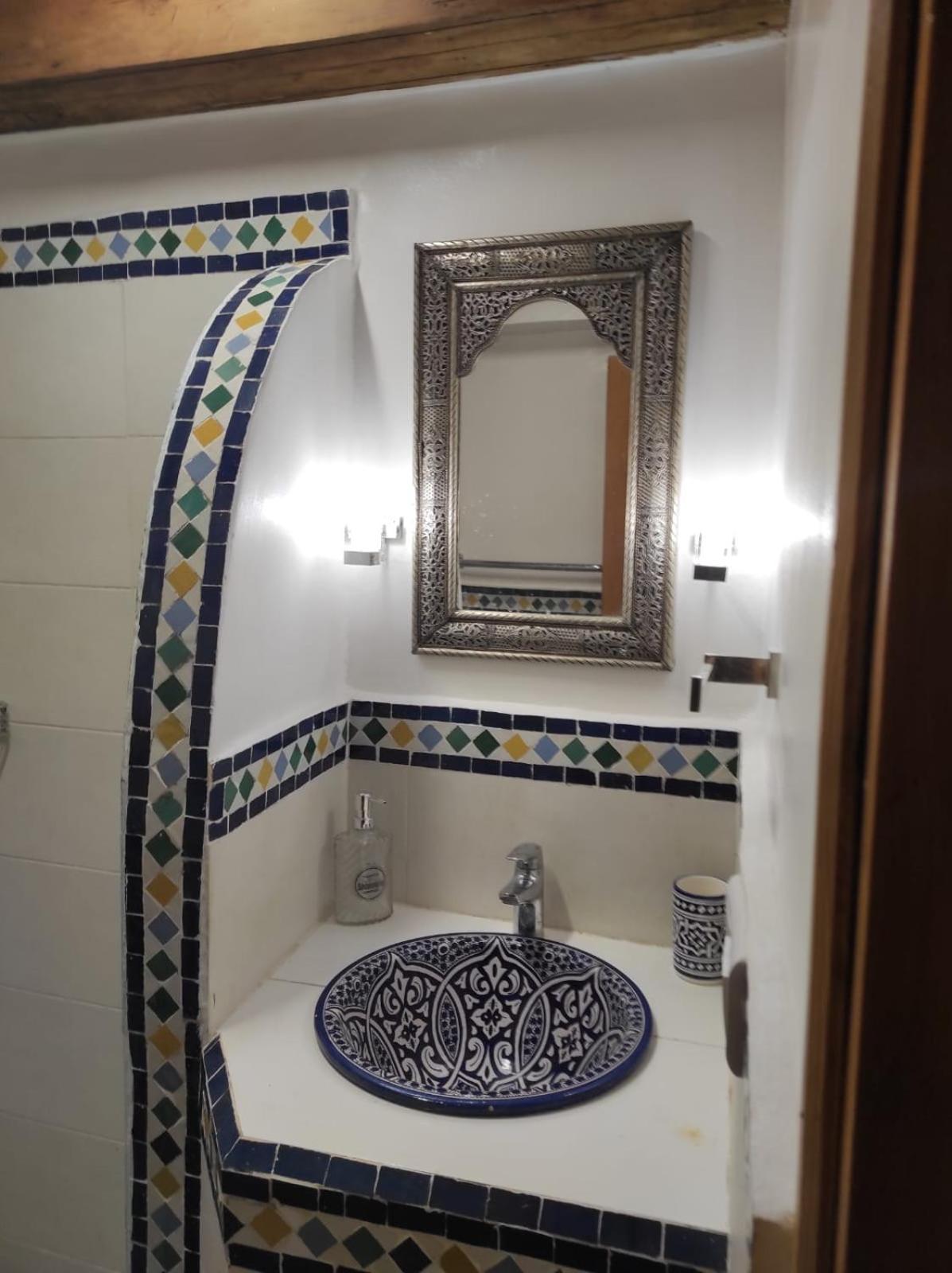 Riad Averroes Fes Luaran gambar